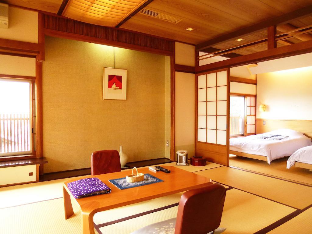 Sumiyosiya Ryokan Нодзава-Онсен Номер фото